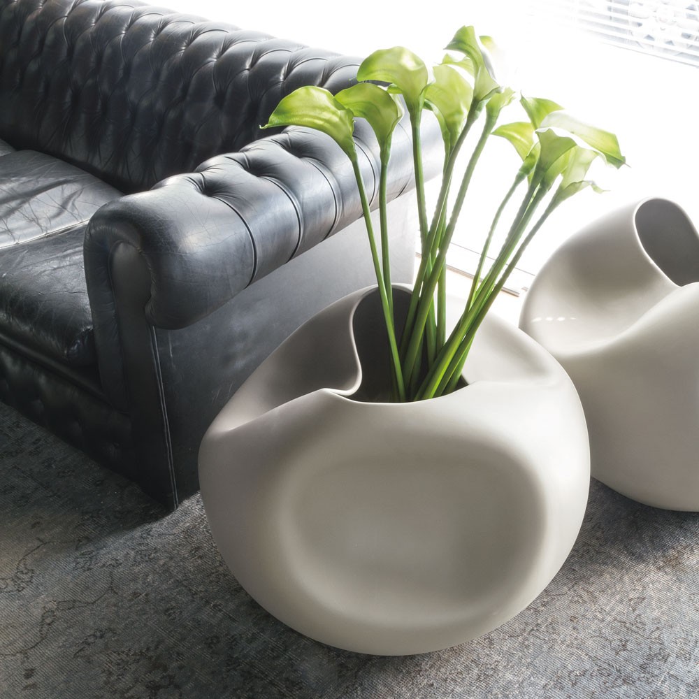vaso moderno bianco